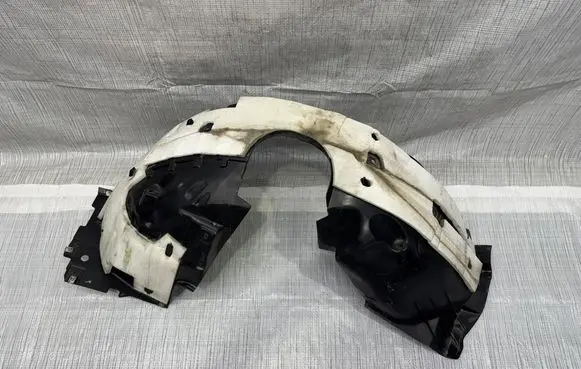 Lancia Ypsilon Front wheel arch liner splash guards 9850749880