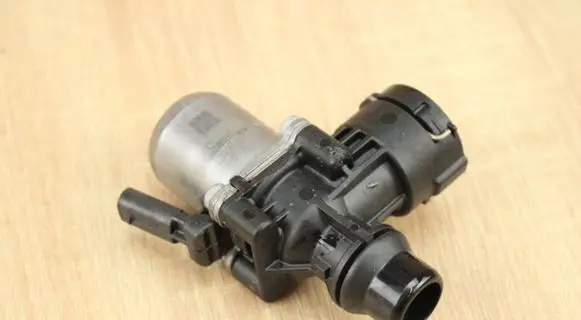BMW 4 G22 G23 G24 G26 Coolant heater control valve 8689694