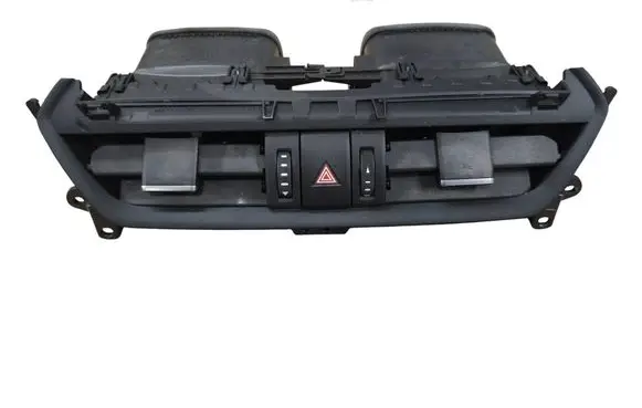 Toyota RAV 4 (XA50) Dash center air vent grill