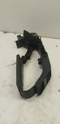 Mercedes-Benz C W203 Accelerator throttle pedal A2033000104 310801