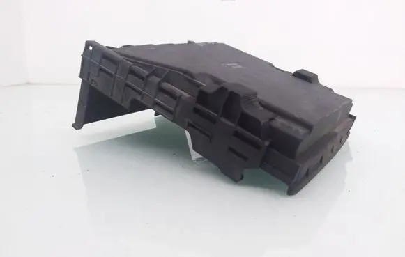 Volkswagen Golf V Fuse box cover 1K0937132F