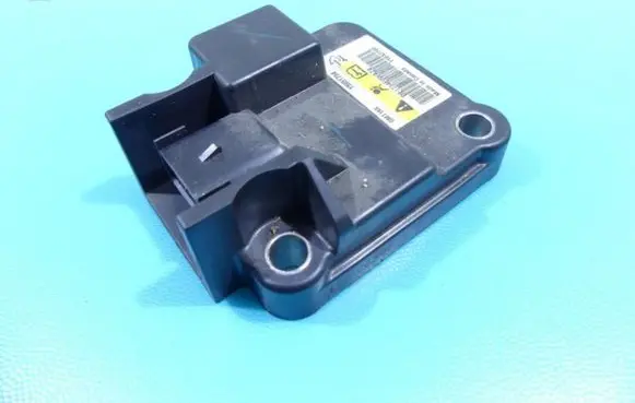 Suzuki XL7 II Central body control module 15951734 IMPRK1355960
