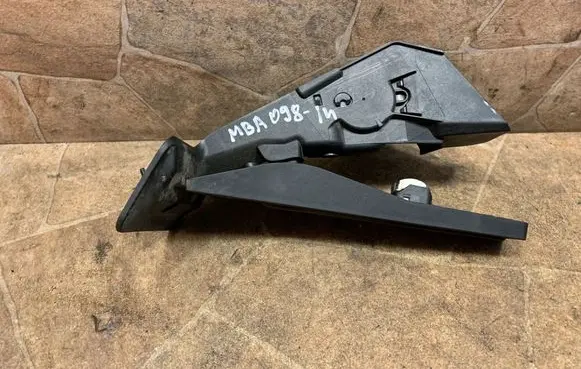BMW 3 G20 G21 Accelerator throttle pedal 6889820
