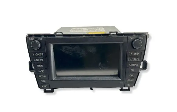Toyota Prius (XW30) Radio/CD/DVD/GPS head unit 8612047410