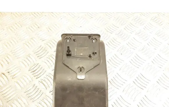 Volvo XC40 Fuse box cover 31494567