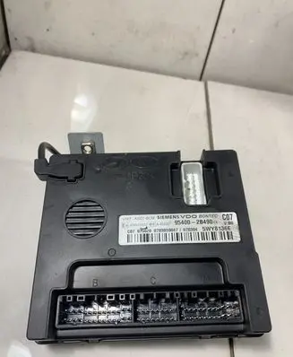 Hyundai Santa Fe Comfort/convenience module 954002B490