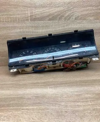 Citroen XM Speedometer (instrument cluster) 09020499905 95637565