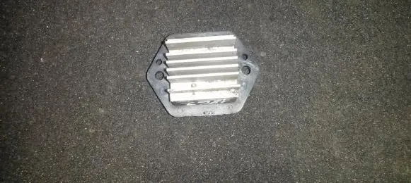 KIA Shuma Heater blower motor/fan resistor nb798my 8g03