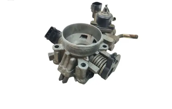 Mitsubishi Carisma Throttle valve