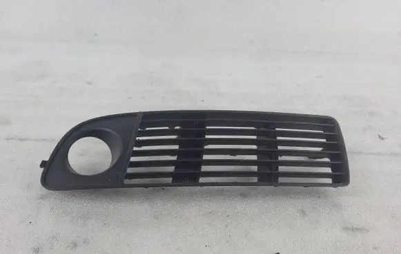 Audi A6 S6 C5 4B Front bumper lower grill 4B0807681G