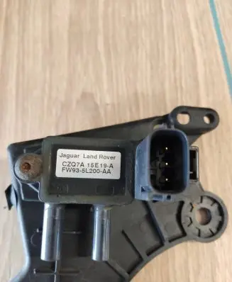 Land Rover Range Rover Sport L494 Exhaust gas pressure sensor FW935L200AA CZQ7A15E19A