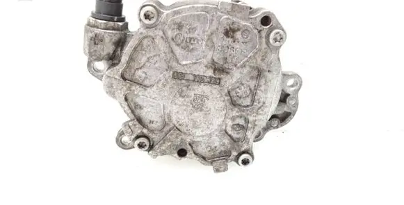 Audi A3 S3 8P Vacuum pump 03L145100