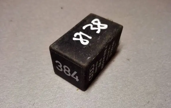 Volkswagen PASSAT B5.5 Other relay 8D0919578A D12204