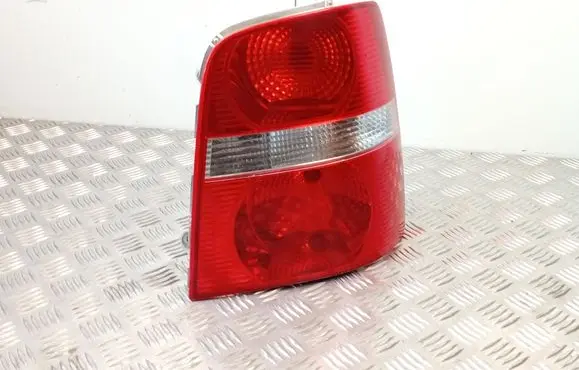 Volkswagen Touran I Rear/tail lights 1T0945096F