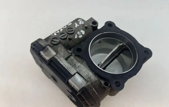 Mercedes-Benz C W203 Throttle valve A1110980109
