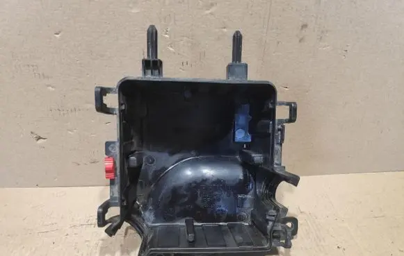 Renault Megane III Fuse box cover 284B10002R