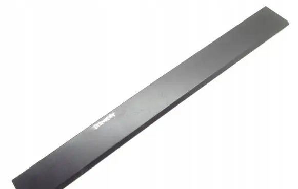 Land Rover Discovery 3 - LR3 Tailgate trim DGP000184