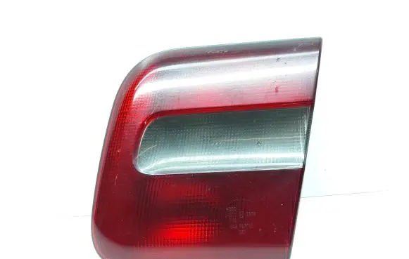 Volvo S70 V70 V70 XC Tailgate rear/tail lights 9151634 9151636