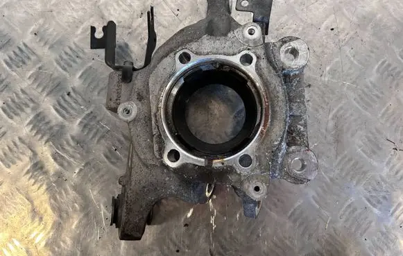 Maserati Ghibli Rear wheel hub 670035983