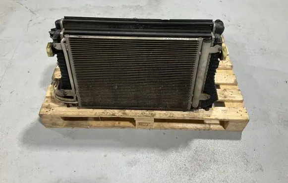 Volkswagen Caddy Radiator set 1K0820411AC 1KO121251Dd