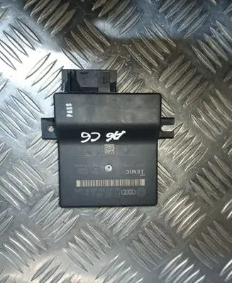 Audi A6 S6 C6 4F Gateway control module 4F0907468