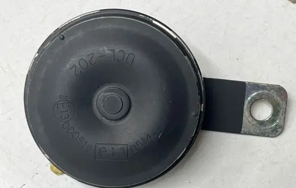 Subaru XV II Horn signal E13000514