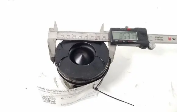 Mercedes-Benz S W220 Piston with connecting rod 
