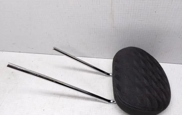 Mercedes-Benz E W211 Rear seat headrest 