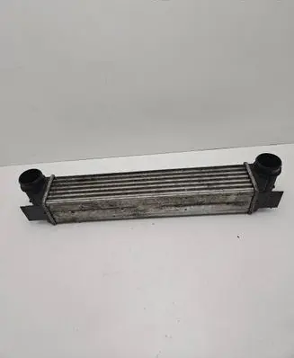 BMW 5 E39 Intercooler radiator 1914555 1612787