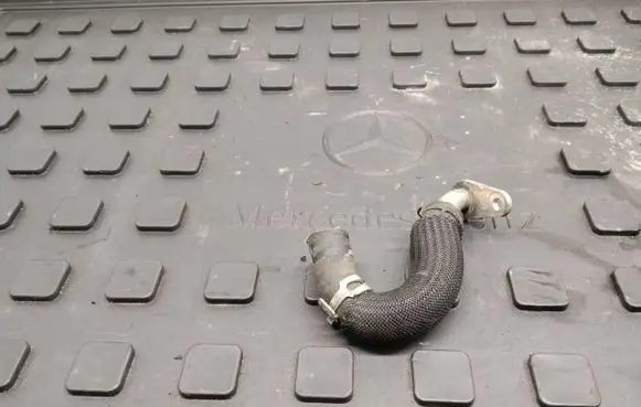 Mercedes-Benz Citan W415 Engine coolant pipe/hose