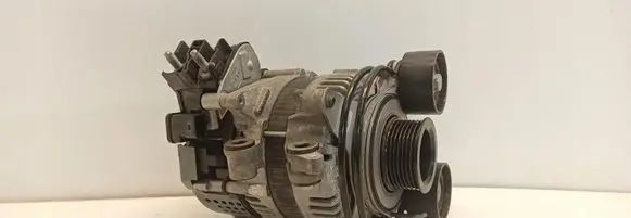 Volvo XC40 Generator/alternator 32383087