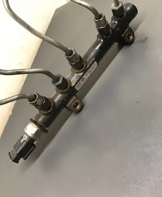 Peugeot 3008 I Fuel main line pipe