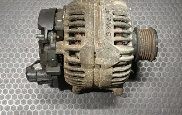 Volkswagen Jetta V Generator/alternator 06F903023F 0124525091