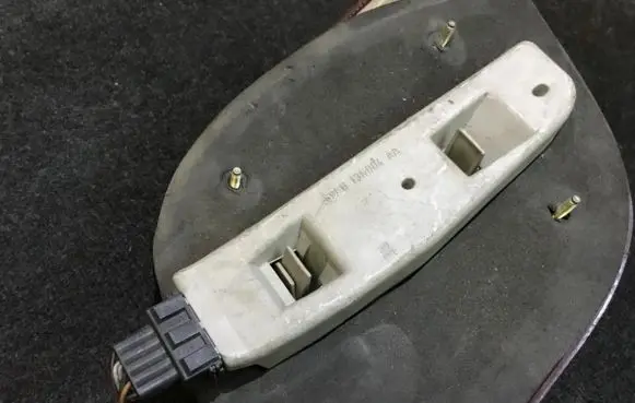 Ford Fiesta Tail light bulb cover holder