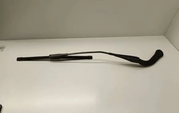 BMW 3 E90 E91 Front wiper blade arm 7253399