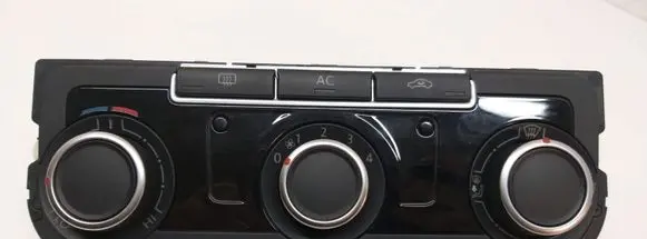Volkswagen Golf VI Climate control unit 7N0907426K 5HB00975150