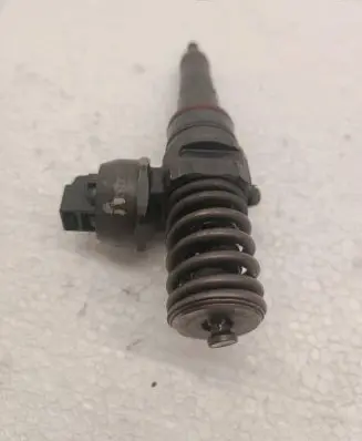 Audi A4 S4 B6 8E 8H Fuel injector 0414720214 038130073AR