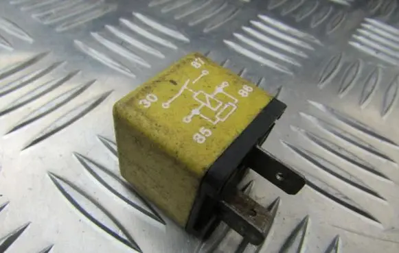 Ford Sierra Other relay 81AG14N089CA 4RA003510-49