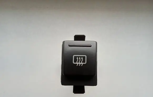Windscreen/window heater switch
