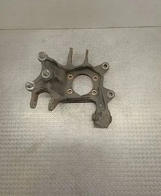 Hyundai Tucson TL Rear wheel hub spindle/knuckle D7000