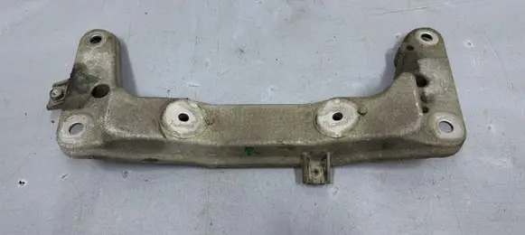 BMW 3 F30 F35 F31 Gearbox mounting bracket 6796611