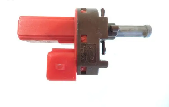 Ford Mondeo Mk III Brake pedal sensor switch 95BB7C534AC