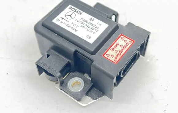 Mercedes-Benz E W210 ESP acceleration yaw rate sensor 0265005230