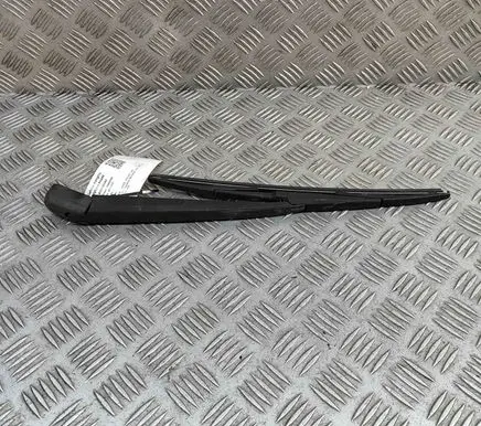 Mazda CX-5 Rear wiper blade arm L20667421