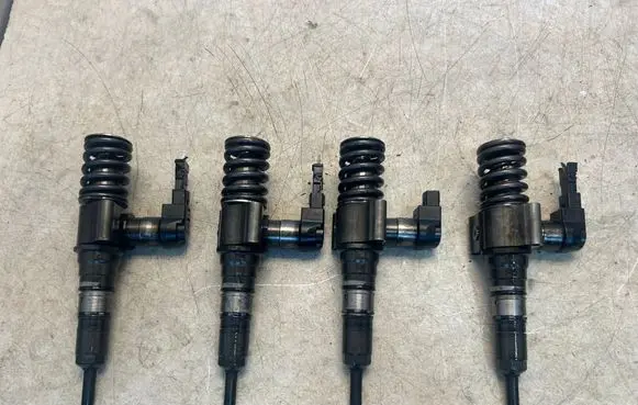 Audi A3 S3 8P Fuel injectors set 03G130073T