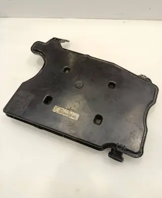 BMW 2 F46 Intake resonator 8570016 W8570016 23557610