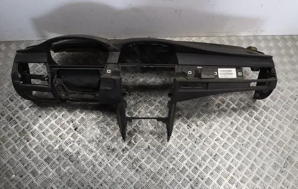 BMW 5 E60 E61 Dashboard