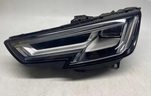 Audi Q7 4L Headlight/headlamp 4M0941033C