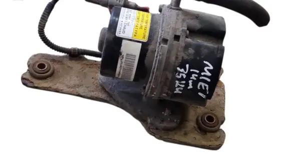 Mitsubishi i-MiEV Vacuum pump TD8233