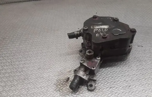 Volkswagen PASSAT B5.5 Vacuum pump 724807170